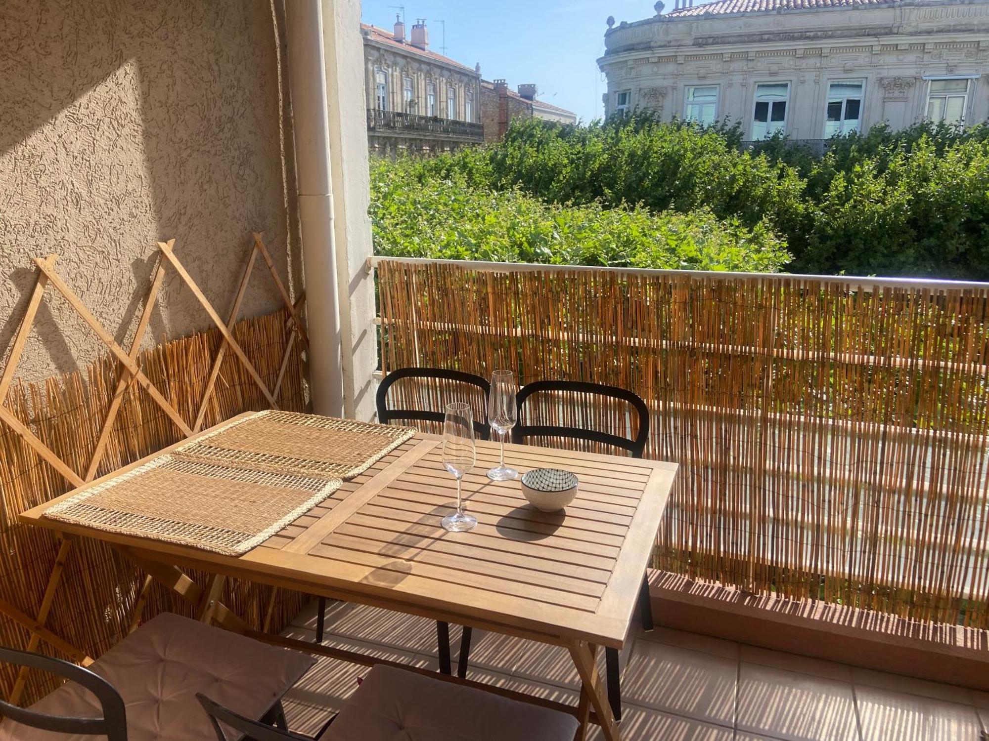 Charmant Appartement Central Terrasse Proche Gare Sete Exterior photo